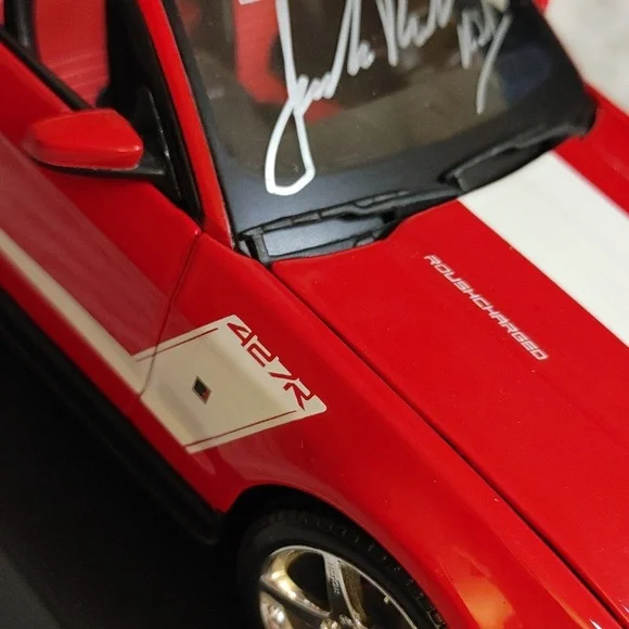 Maisto Diecast Model of 2010 Signed Roush 427R Ford Mustang Convertible - Picture 6 of 14